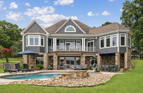 Lake Norman of Catawba House | Still Waters at Bankhead