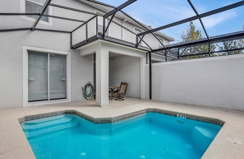 Kissimmee House | Storey Lake Resort 4 Bedroom Pet Friendly Townhome