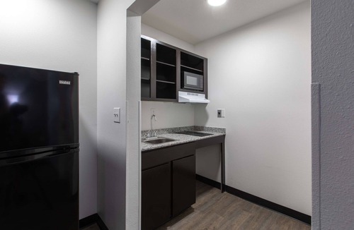 Conestee Hotel | Studio 6 Greenville, SC - I-85 Near Downtown