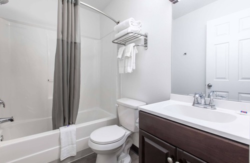 Conestee Hotel | Studio 6 Greenville, SC - I-85 Near Downtown