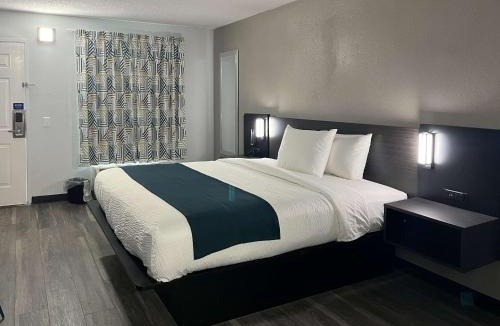 West Columbia Hotel | Studio 6 West Columbia, SC - Airport