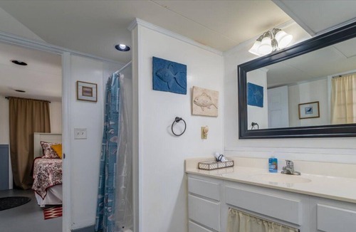Edisto Island Apartment | Studio Apartment with Private Entrance One Block to Beach Access