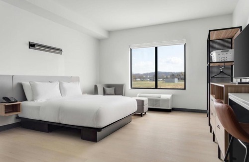 Fayetteville Hotel | StudioRes by Marriott Fayetteville West