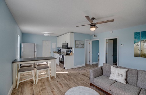 Micco Apartment | Stunning 2/1 apt. on 4 acres