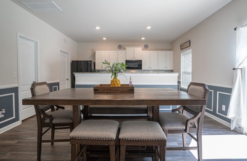 Charlotte House | Stunning 5 BD Home away from Home! 15 min to uptown