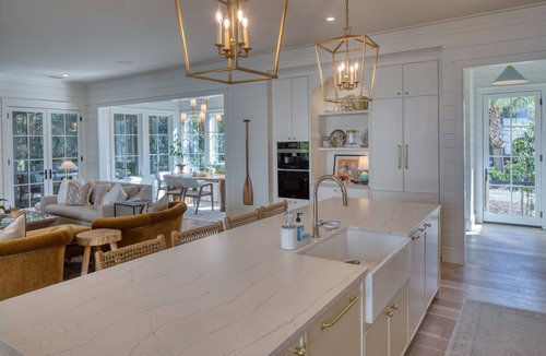 Palmetto Bluff Cottage | Stunning brand new designer home Nestled in nature & perfect for entertaining