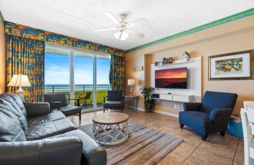 Daytona Beach Condo | Stunning Direct Oceanfront 1BR on Low Floor – Newly Furnished & Family Friendly