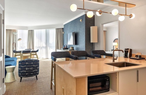 Mid Beach Hotel | Stunning Fontainebleau Ocean Bay