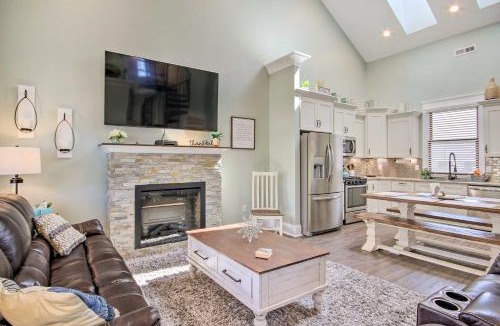 Greenwood House | Stunning Lakefront Retreat w/Dock Access!