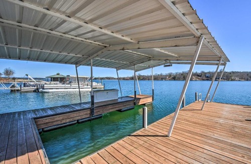 Seneca House | Stunning Seneca Home w/Lake Keowee Access!