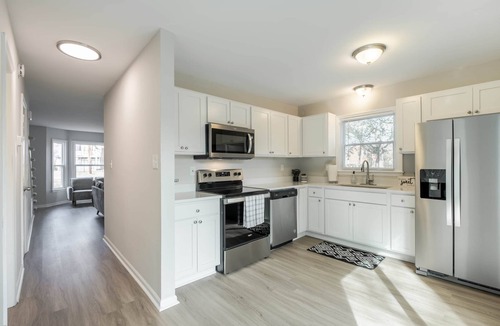 Cotswold House | Stunning Southpark/Cotswold Townhome