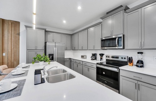 Florida Central Atlantic Coast House | Stunning Themed 5Bed Townhome Splash Pool-2307DST