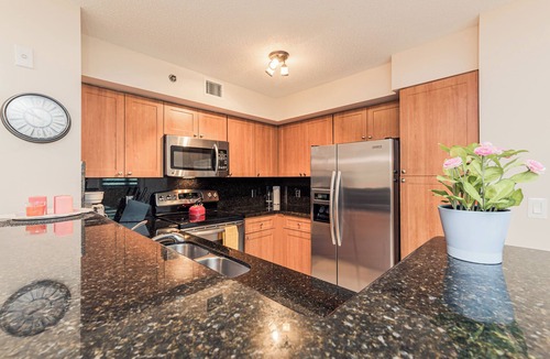 Aventura Apartment | Stylish 2BR/2BA Getaway - Pool, Tennis Court & Free Parking