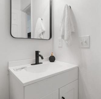 Springdale Apartment | Stylish 2BR Urban Stay Near CAE Pet Friendly