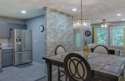 Athens House | Stylish Athens Getaway Family & Pet Friendly