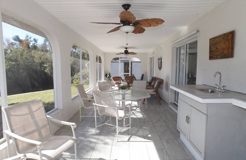 Punta Gorda House | Stylish Canal Home with King Bed and Lanai and Fishing dock