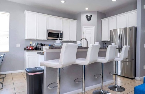 Trafalgar Village House | Stylish Family Retreat in Kissimmee