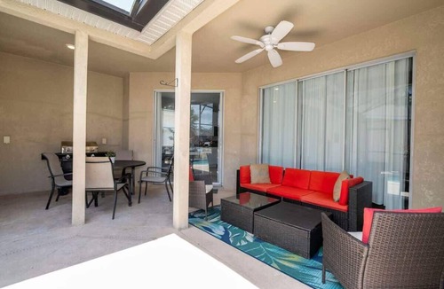 Trafalgar Village House | Stylish Family Retreat in Kissimmee