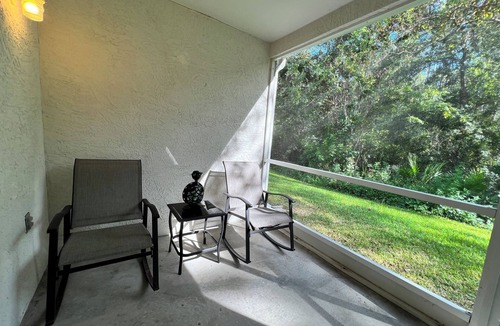 New Tampa House | Stylish Long Stay: KING Bed-Pool-Wifi-Gated-Pets-Tampa Palms-Moffitt Cancer Ctr