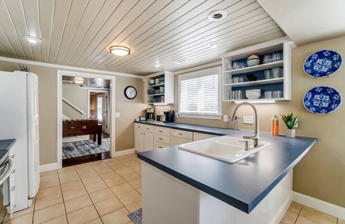 NoDa House | Stylish NoDa Gem | Hot Tub, Games & Walk to Dining