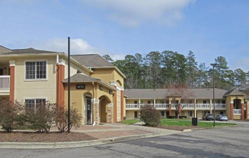 Crabtree Hotel | Suburban Studios Raleigh - Crabtree Valley