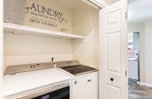 Terry Sanford House | Sugar Cane Ranch: Private Pool, Yard & Near Bragg