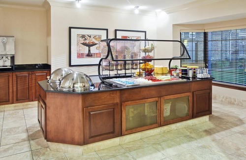 National Hills Apartment | Suite Near Bush Field Airport | Free Daily Breakfast + Fitness Center