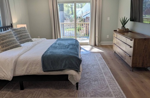 Ladson House | Summervilla ~ an acre oasis 10 min from downtown