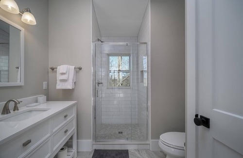 Transylvania County House | Summit Retreat Guesthouse 4x4 Required