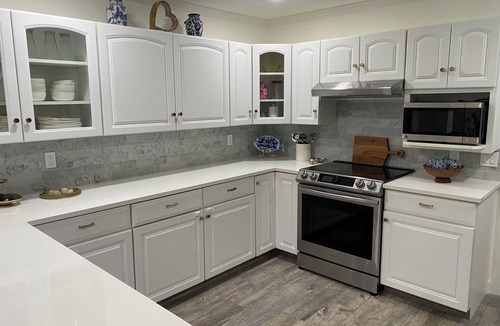 Central Beach House | Sun drenched 3-bedroom house in central Vero Beach with new pool/hot tub