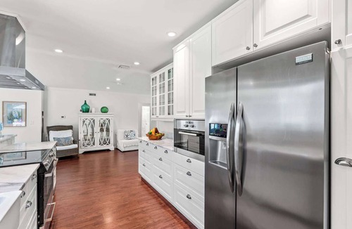 Pompano Beach Villa | Sunlit Pompano | Walk to Dining & Shops