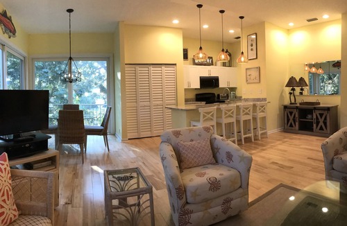 Wabasso Beach Condo | Sunny and quiet condo in Sea Oaks, 4 minute bike ride to beach, 4 bikes included