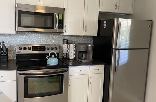 Kings Lake Condo | Sunny Florida Escape: 2-Bed Condo Minutes from Beaches & Fun!