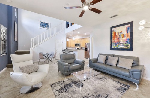 Ole Condo | Sunny Get Away in Ole at Lely, Naples in Cozy Townhouse.