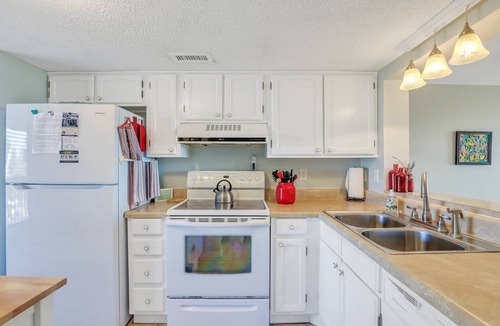 Saint Helena Island Condo | Sunny Spot…Best Views