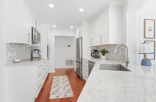 Moorings House | Sunny Vero Beach Escape W/Private Pool, BBQ Grill & Steps to Private Beach Access! 🌴🍹