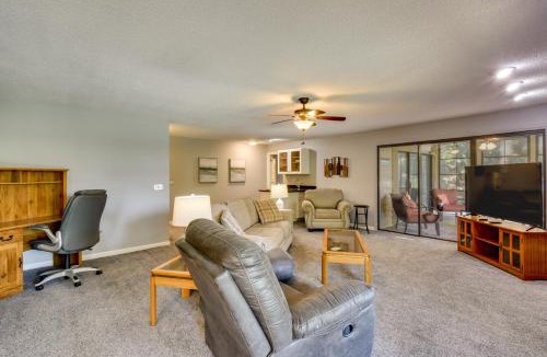 Salem House | Sunroom & Deck! Golf Retreat in Keowee Key