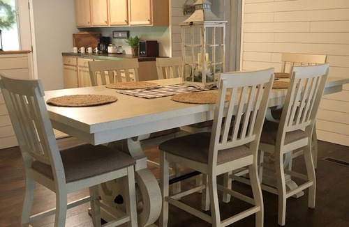 Camden House | Sunset Cove - Waterfront - Private Slips - Relax & Unwind on KY Lake - TN River