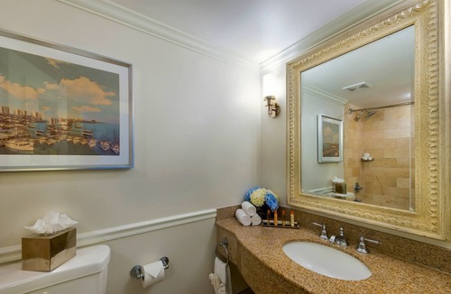 Daytona Beach Shores Hotel | Sunset King Balc | The Shores | Sunset balcony, firepits, s’mores