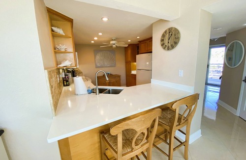 St. Petersburg Condo | SUNSET PARADISE Waterfront Condo, Sunset Views, Pool, Beach, 5min to StPeteBeach