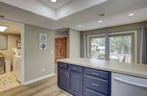 Lawton Woods House | Sunset Rentals | 8 Rice Lane | Dog Friendly