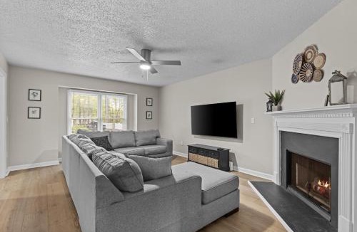 Watkinsville House | Sunwoven Townhouse half a mile to downtown! townhouse
