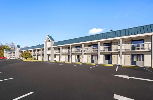 Garysburg Hotel | Super 8 by Wyndham Garysburg/Roanoke Rapids