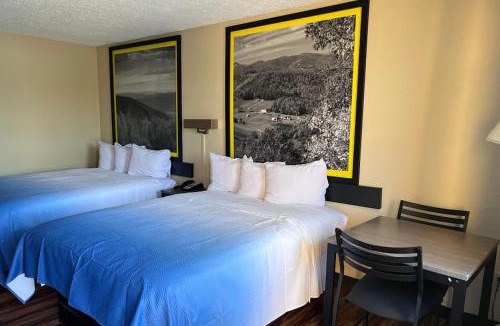 Lumberton Hotel | Super 8 by Wyndham Lumberton NC