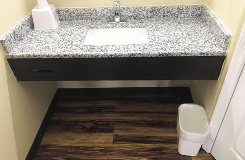 Lumberton Hotel | Super 8 by Wyndham Lumberton NC