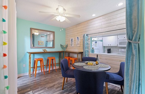 Folly Field Villa | Surfside Hideaway