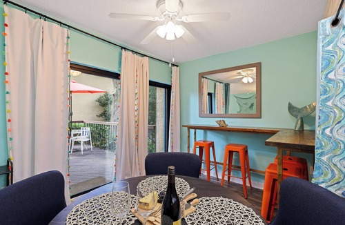 Folly Field Villa | Surfside Hideaway