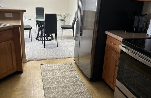 OakLeaf Plantation Condo | Sweet Comfort in Oakleaf - 3-bedroom condo in perfect Orange Park