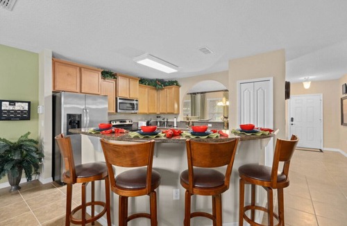 Calabria Villa | Sweet Villa 5Bedrooms Mini Cinema| Pool + Family Comfort