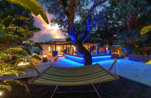 South Middle River House | Swim, Dine, and Relax - Your private paradise awaits